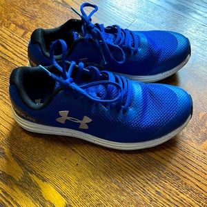 EUC Under Armour Blue/silver Athletic Shoes Size 6.5 Men’s/Youth